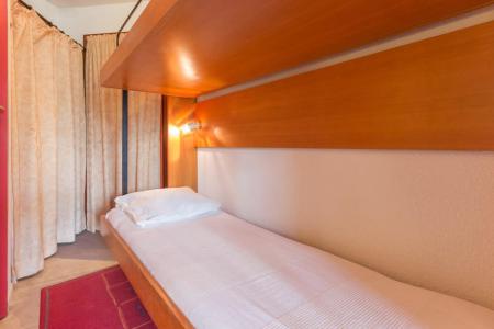 Rent in ski resort 2 room apartment sleeping corner 4 people (104) - Résidence le Valaisan I - La Rosière - Folding bed
