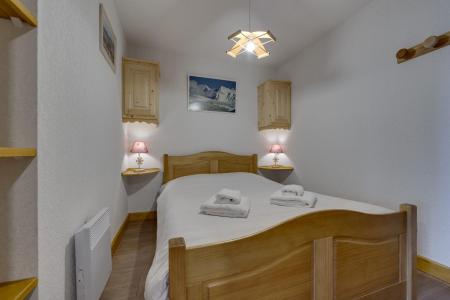 Rent in ski resort 2 room apartment sleeping corner 2-4 people - Résidence les Arolles - La Rosière - Bedroom