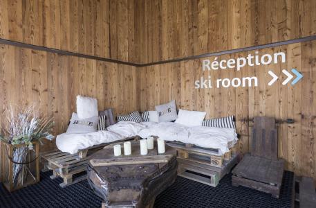 Rent in ski resort Résidence Terresens Le Hameau de Barthélémy - La Rosière - Reception