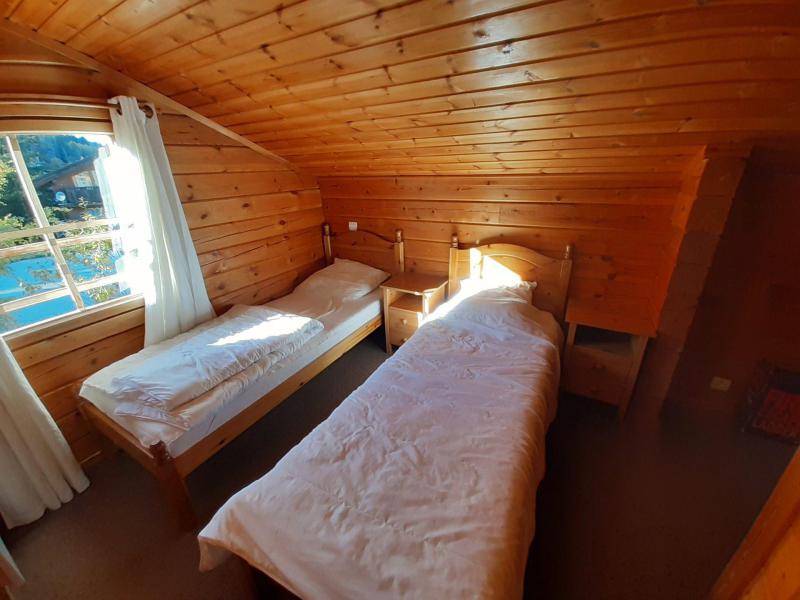 Skiverleih Doppelchalethälfte 8 Zimmer für 12 Personen - Chalet Simone - La Tania - Schlafzimmer