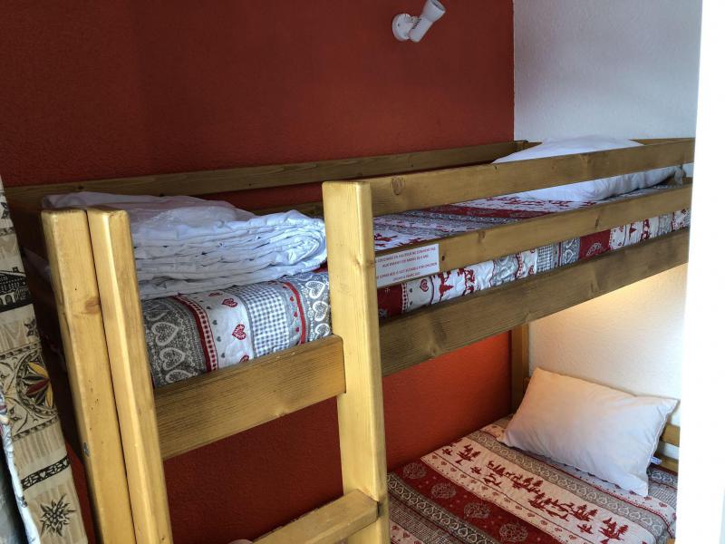 Skiverleih 3-Zimmer-Holzhütte für 6 Personen (606) - Résidence Grand Bois - La Tania - Offener Schlafbereich