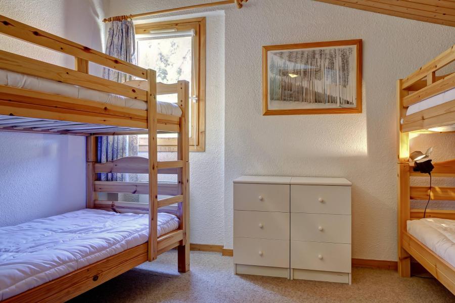 Rent in ski resort 4 room duplex apartment 9 people (210) - Résidence Kalinka - La Tania - Bunk beds