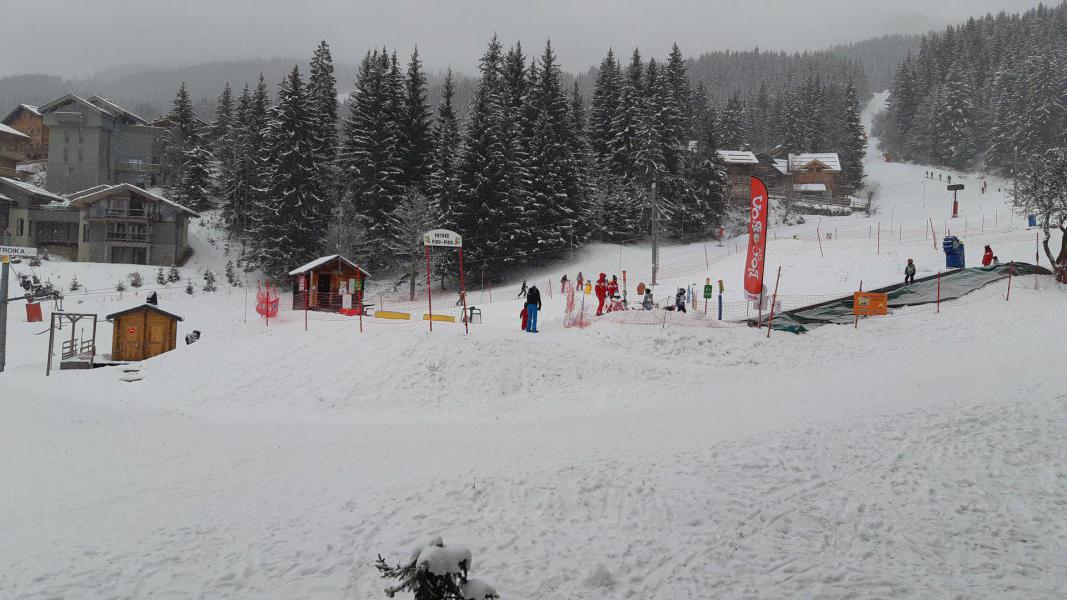 Location au ski Appartement 2 pièces 4 personnes (107) - Résidence Kalinka - La Tania - Extérieur hiver