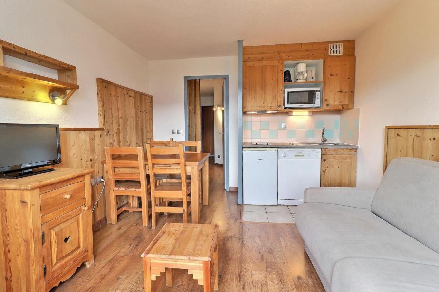 Rent in ski resort 2 room apartment 4 people (918) - Résidence le Grand Bois A - La Tania - Living room