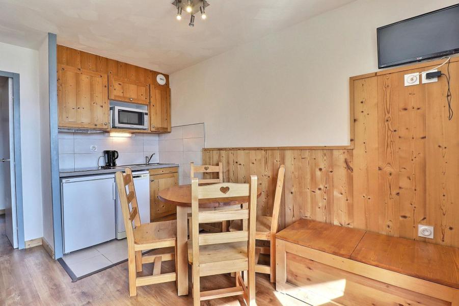 Skiverleih 2-Zimmer-Appartment für 4 Personen (618) - Résidence le Grand Bois A - La Tania - Wohnzimmer