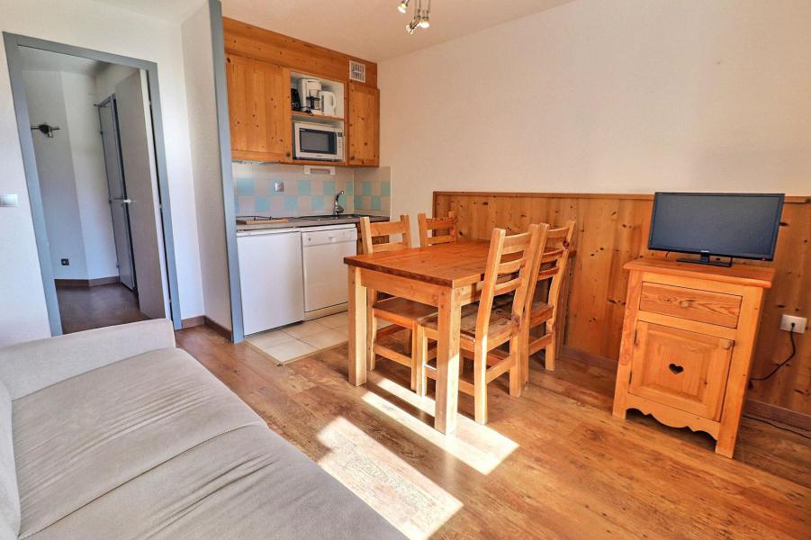 Skiverleih 2-Zimmer-Appartment für 4 Personen (822) - Résidence le Grand Bois A - La Tania - Wohnzimmer