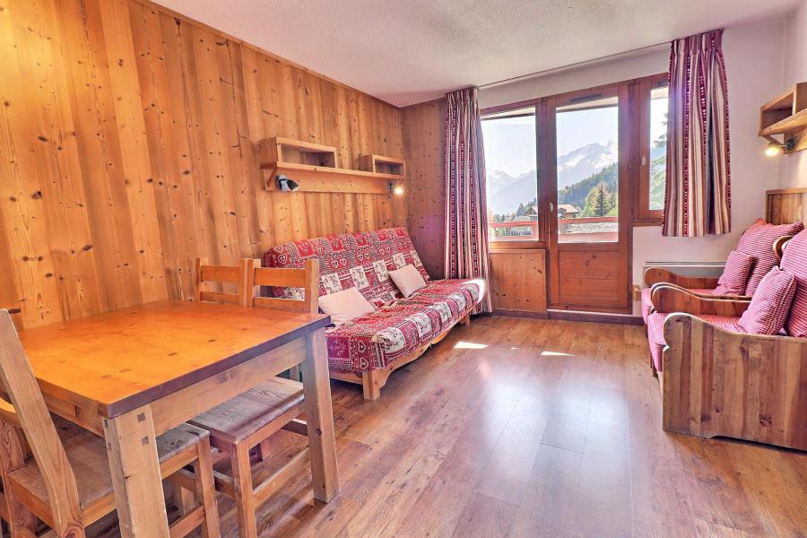 Ski verhuur Appartement 2 kamers 4 personen (724) - Résidence le Grand Bois A - La Tania - Woonkamer