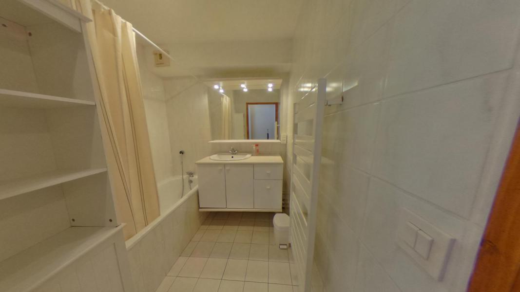 Location au ski Appartement 3 pièces 7 personnes (22) - Résidence les Folyères - La Tania - Salle de douche