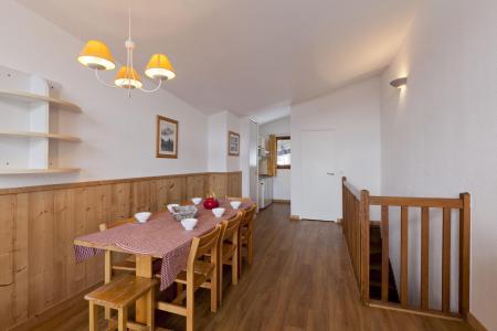 Rent in ski resort 4 room duplex apartment 9 people (1112) - Résidence Grand Bois - La Tania - Living room
