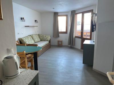 Rent in ski resort 2 room apartment 6 people (A204) - Résidence Grand Bois - La Tania