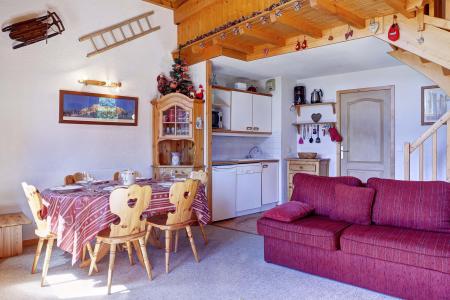 Rent in ski resort 4 room duplex apartment 9 people (210) - Résidence Kalinka - La Tania - Living room