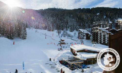 Rent in ski resort Résidence le Britania - MH - La Tania - Winter outside