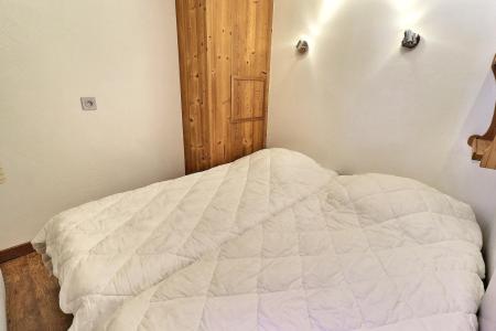 Rent in ski resort 2 room apartment 4 people (711) - Résidence le Grand Bois B - La Tania - Bedroom