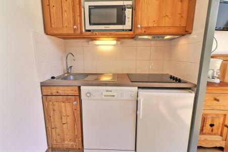 Rent in ski resort 2 room apartment 4 people (711) - Résidence le Grand Bois B - La Tania - Kitchenette