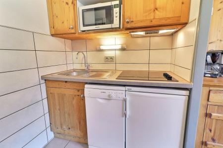 Ski verhuur Appartement 2 kamers 4 personen (611) - Résidence le Grand Bois B - La Tania - Keukenblok