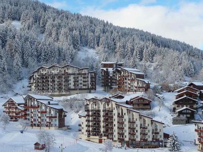 Rent in ski resort Résidence les Charmes - La Tania - Winter outside