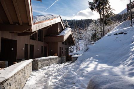 Skiverleih Yellowstone Lodge - La Tania - Draußen im Winter