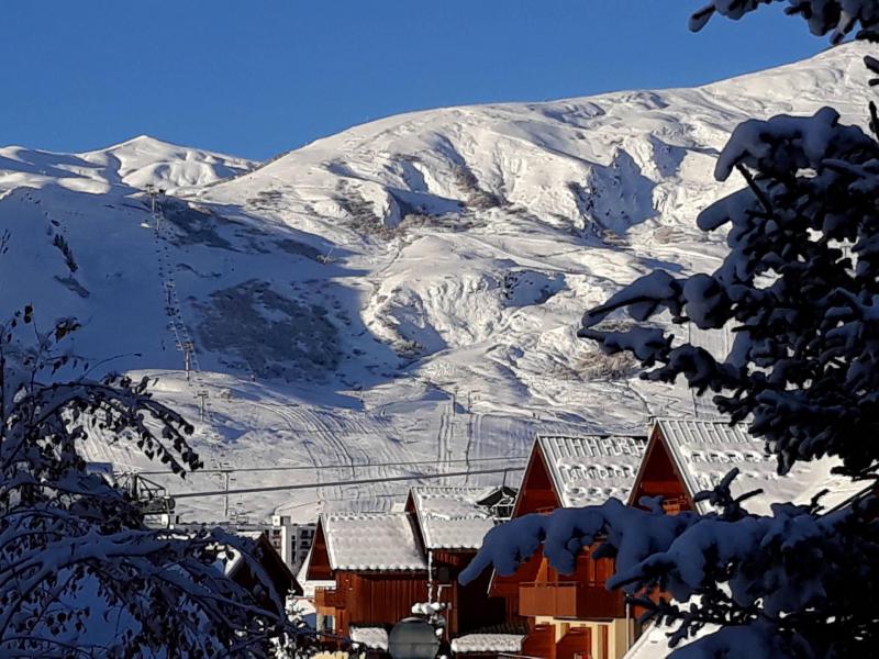 Rent in ski resort 4 room duplex apartment 9 people - Chalet Belledonne - La Toussuire - Winter outside