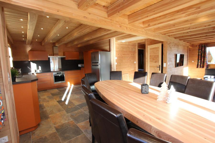 Wynajem na narty Domek górski duplex 6 pokojowy dla 14 osób - Chalet le Cocoon - La Toussuire - Pokój gościnny