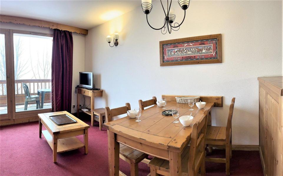 Rent in ski resort 2 room apartment 2-4 people (106) - L'Ecrin des Sybelles - La Toussuire - Living room