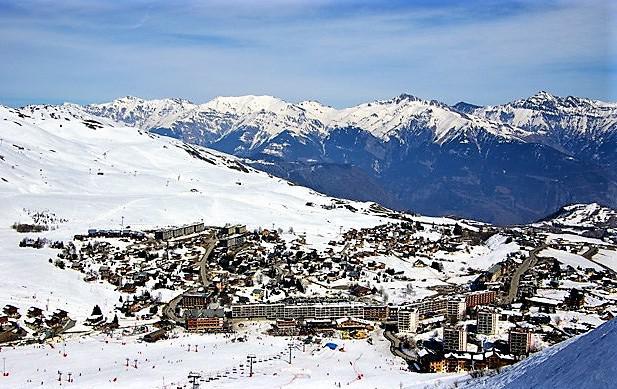 Vacances en montagne La Résidence Champ-Bozon - La Toussuire - Extérieur hiver