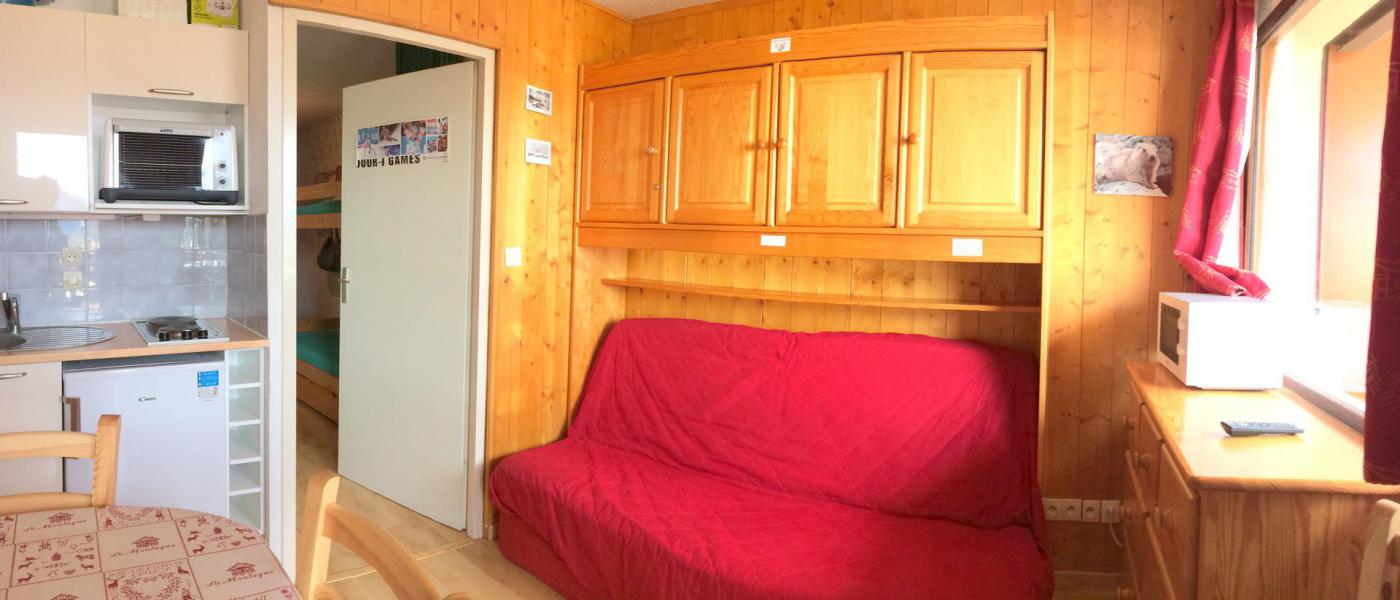 Rent in ski resort 2 room apartment sleeping corner 4 people (B22) - La Résidence les Bergers - La Toussuire - Living room