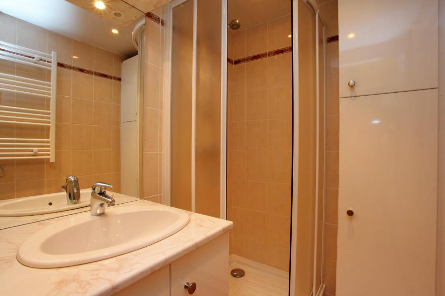 Rent in ski resort 3 room apartment 6 people (B47) - La Résidence les Bergers - La Toussuire - Shower