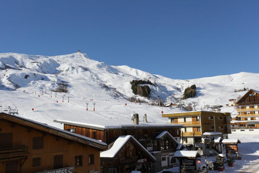 Location au ski Studio cabine 5 personnes (552) - La Résidence les Ravières - La Toussuire - Extérieur hiver