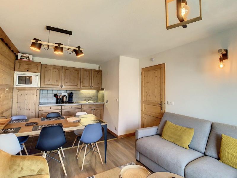 Rent in ski resort 3 room apartment 6 people (209) - Les Hauts de Comborcières - La Toussuire - Living room