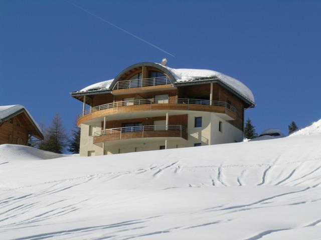 Rent in ski resort Résidence Bellevue - La Toussuire - Winter outside