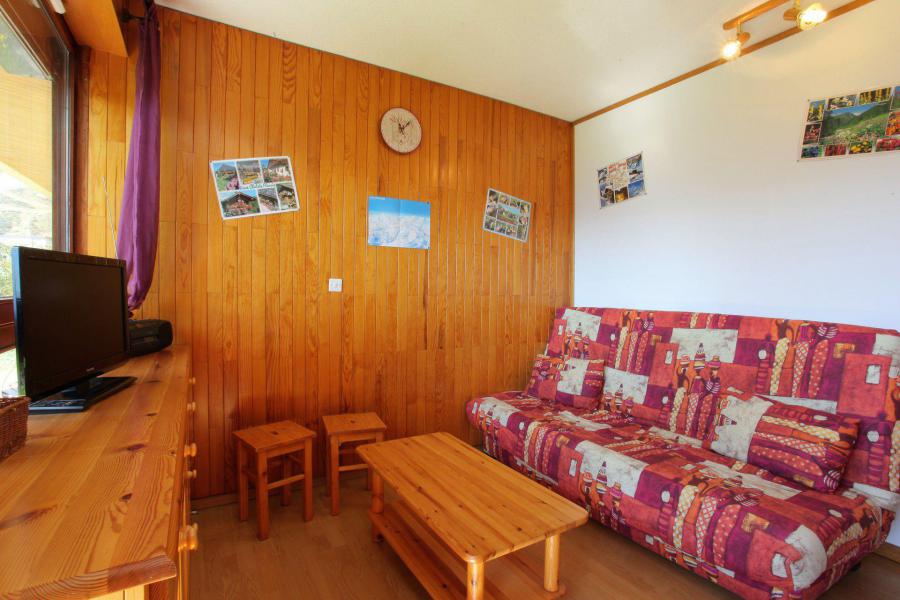 Rent in ski resort Studio sleeping corner 6 people (CLV841) - Résidence Côte Louve - La Toussuire - Living room