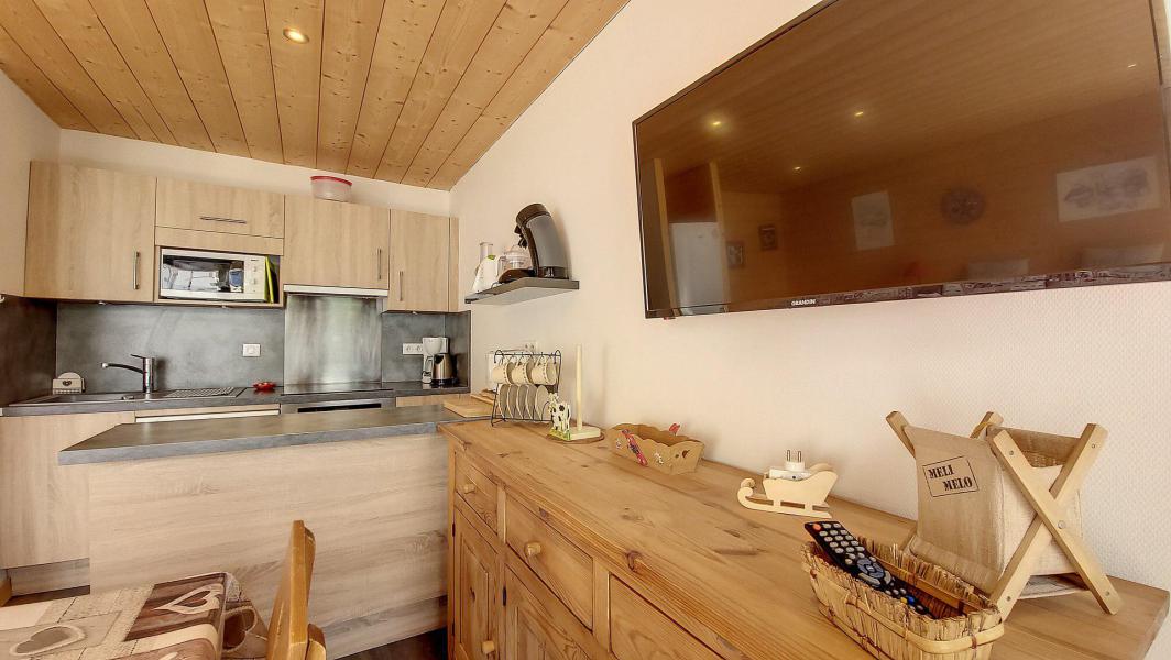 Ski verhuur Appartement 3 kamers 8 personen (B116) - Résidence Étendard - La Toussuire - Woonkamer