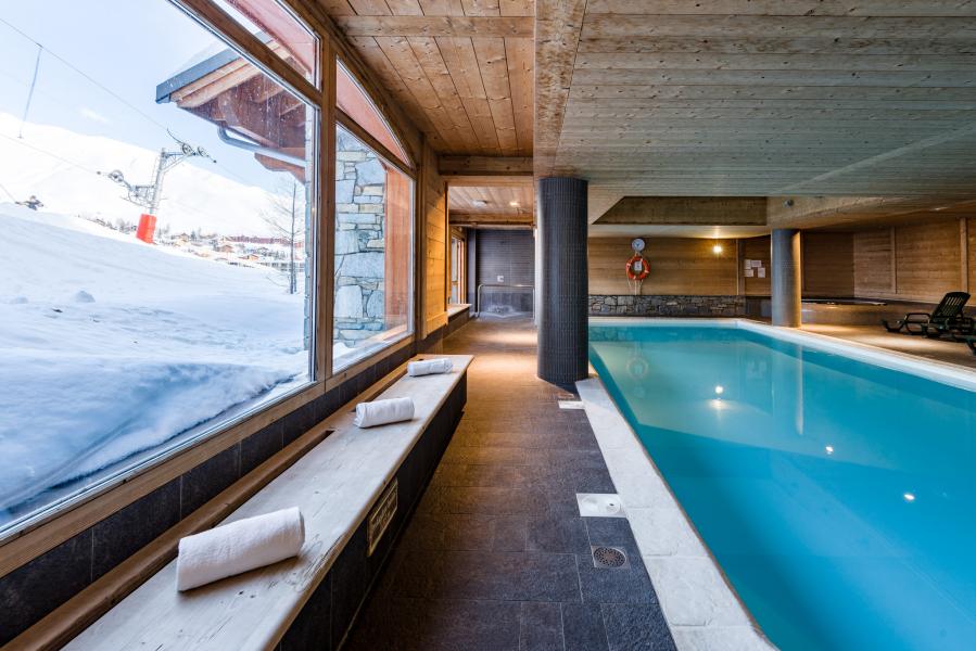 Rent in ski resort Résidence Lagrange les Hauts de Comborcière - La Toussuire - Swimming pool