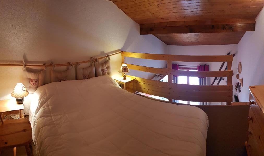 Rent in ski resort Studio mezzanine 4 people (B70) - Résidence le Plein-Soleil - La Toussuire