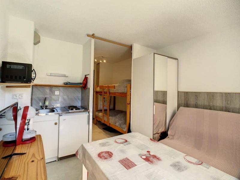 Аренда на лыжном курорте Квартира студия со спальней для 2 чел. (C80) - Résidence le Plein-Soleil - La Toussuire - апартаменты