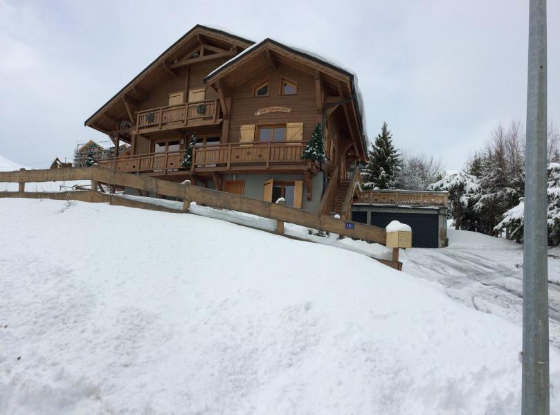 Alquiler al esquí Résidence le Savoisien - La Toussuire - Invierno