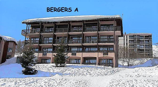 Vakantie in de bergen Résidence les Bergers - La Toussuire - Buiten winter