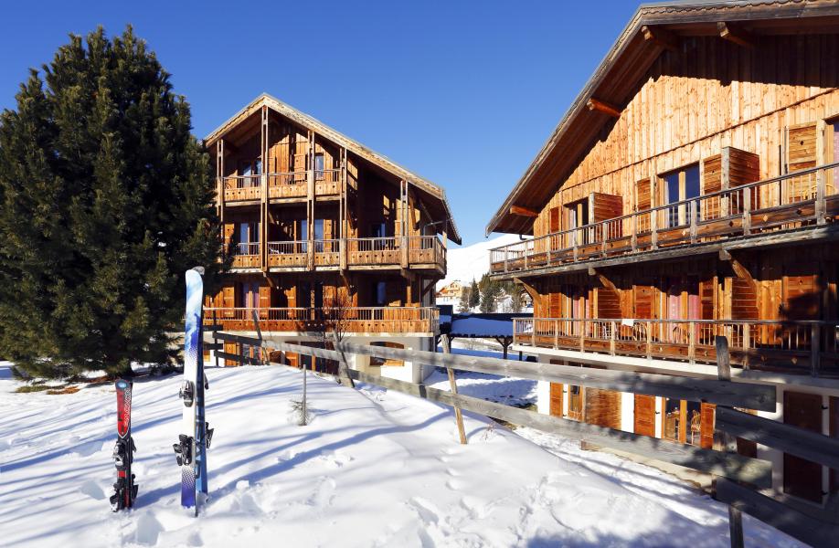 Location au ski Résidence les Chalets des Cimes - La Toussuire - Extérieur hiver