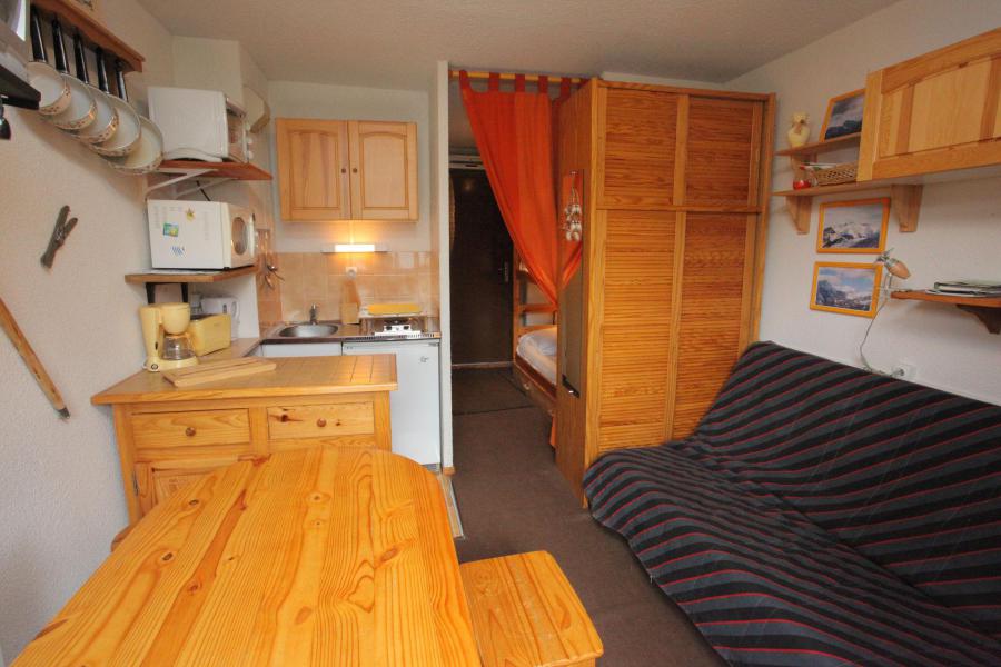 Ski verhuur Studio bergnis 3 personen (C103) - Résidence Plein Soleil - La Toussuire - Woonkamer