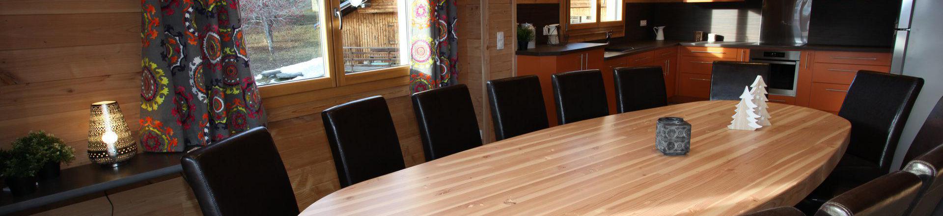 Rent in ski resort 6 room duplex chalet 14 people - Chalet le Cocoon - La Toussuire - Table
