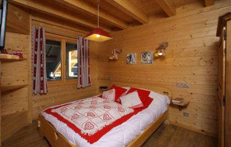 Rent in ski resort Chalet Jardin d'Hiver - La Toussuire - Bedroom