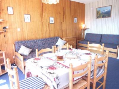 Rent in ski resort 1 room apartment 4 people (2) - Côte Louve - La Toussuire - Living room