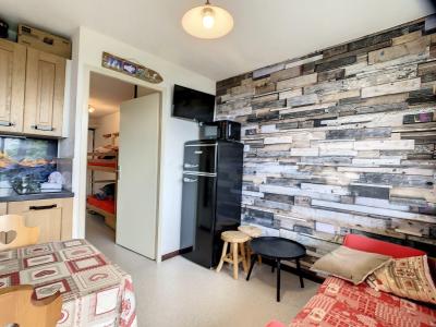 Rent in ski resort 2 room apartment sleeping corner 4 people (A7) - La Résidence les Bergers - La Toussuire