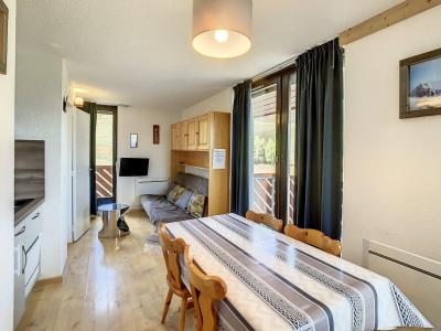 Ski verhuur Appartement 2 kamers bergnis 6 personen (C402) - La Résidence les Mousquetons - La Toussuire - Woonkamer