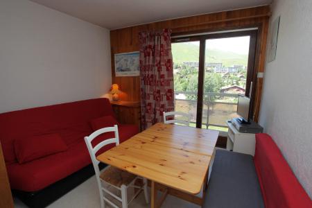 Rent in ski resort Studio 2 people (A151) - Résidence Champ-Pérouze - La Toussuire - Living room
