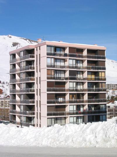 Rent in ski resort Résidence Coq de Bruyère - La Toussuire - Winter outside