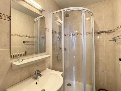 Rent in ski resort 3 room apartment 5 people (27) - Résidence Gentiana - La Toussuire - Shower room