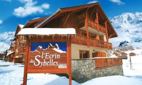 Skiverleih Résidence l'Ecrin des Sybelles - La Toussuire - Draußen im Winter
