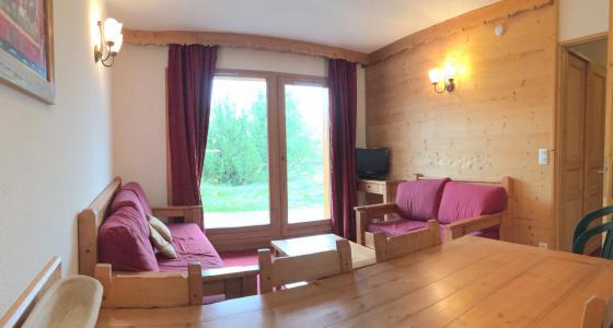 Ski verhuur Appartement 3 kamers 6 personen (C0008) - Résidence l'Ecrin des Sybelles - La Toussuire - Woonkamer