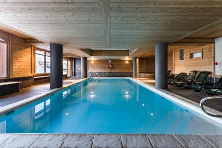 Rent in ski resort Résidence Lagrange les Hauts de Comborcière - La Toussuire - Swimming pool